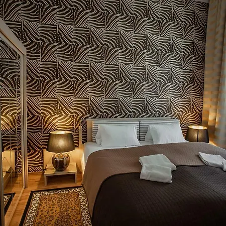 Goethe U Tri Moureninu Aparthotel
