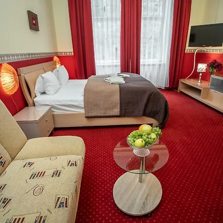 Goethe U Tri Moureninu 4*