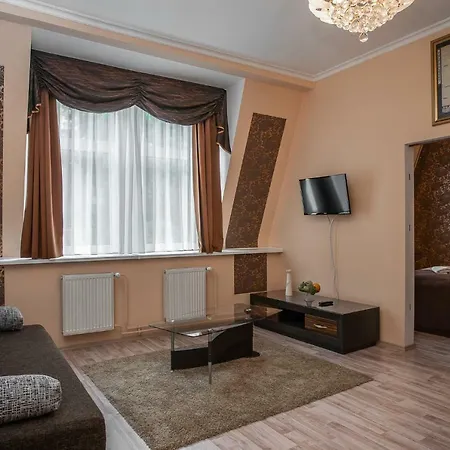 Aparthotel Goethe U Tri Moureninu 4*