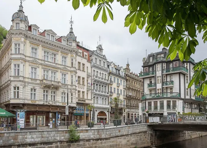 Goethe U Tri Moureninu Appart hôtel 4*
